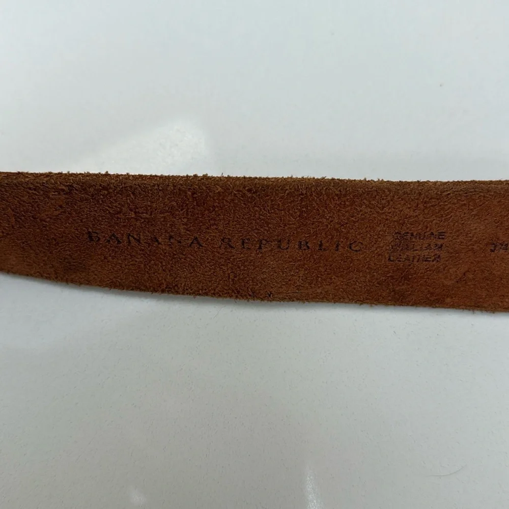 Banana Republic Camel Colored Leather Men's Belt